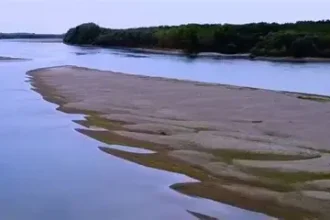 Dunărea atinge un minim istoric la Cernavodă